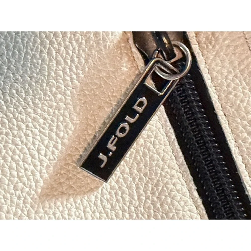 J.Fold Leather Messenger Bag RARE Cream Black Abstract Scribble Crossbody Urban‎